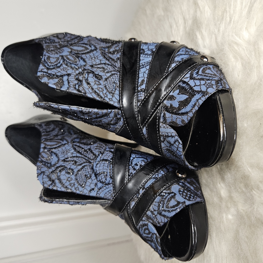 Guess Black and Blue Lace Women's Shoes